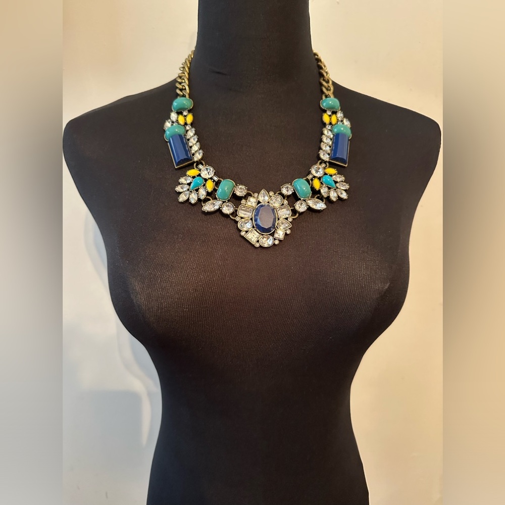 Mark by Avon “Modern Bib Choker Necklace”
